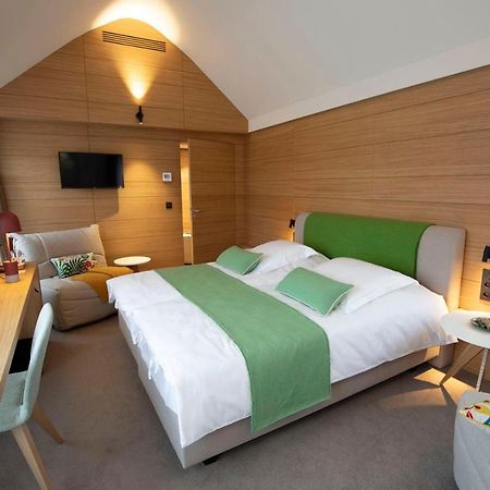 B-Lodge Boutique Hotel Louvain-la-Neuve Eksteriør billede