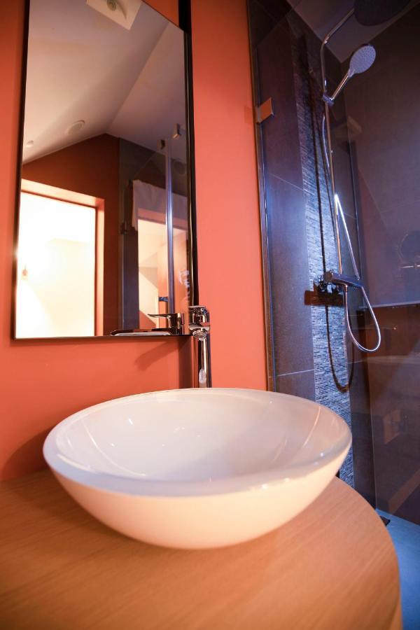 B-Lodge Boutique Hotel Louvain-la-Neuve Eksteriør billede